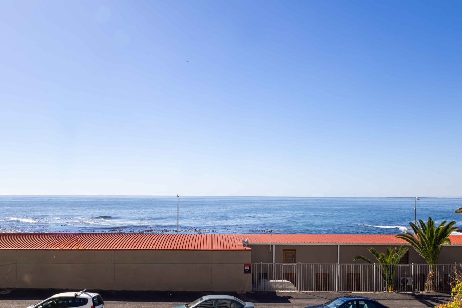 1 Bedroom Property for Sale in Sea Point Western Cape